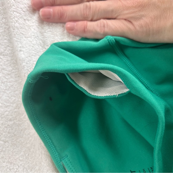 Nike One Rainbow Ladder Compression Shorts women's size small - Picture 9 of 9